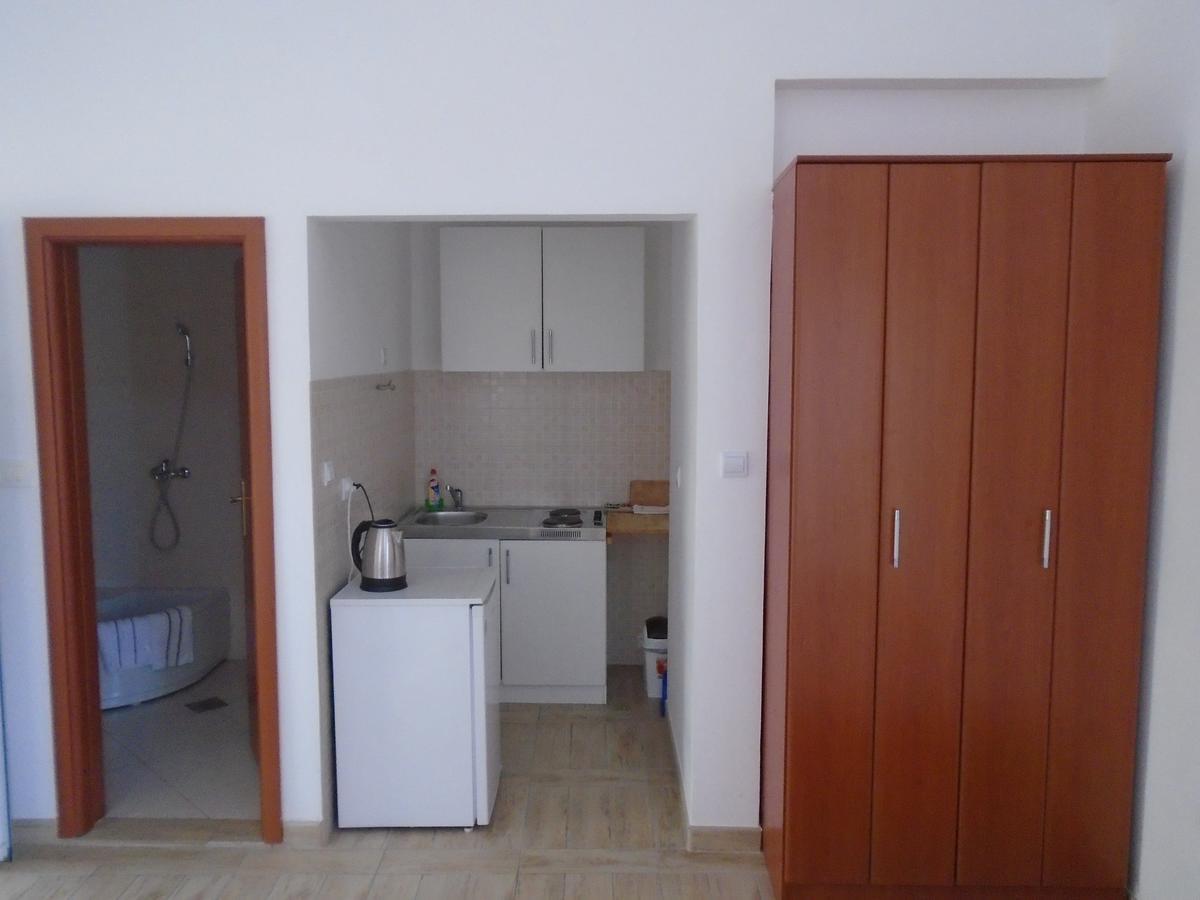 Apartments Kanli Kula Херцег Нови Екстериор снимка